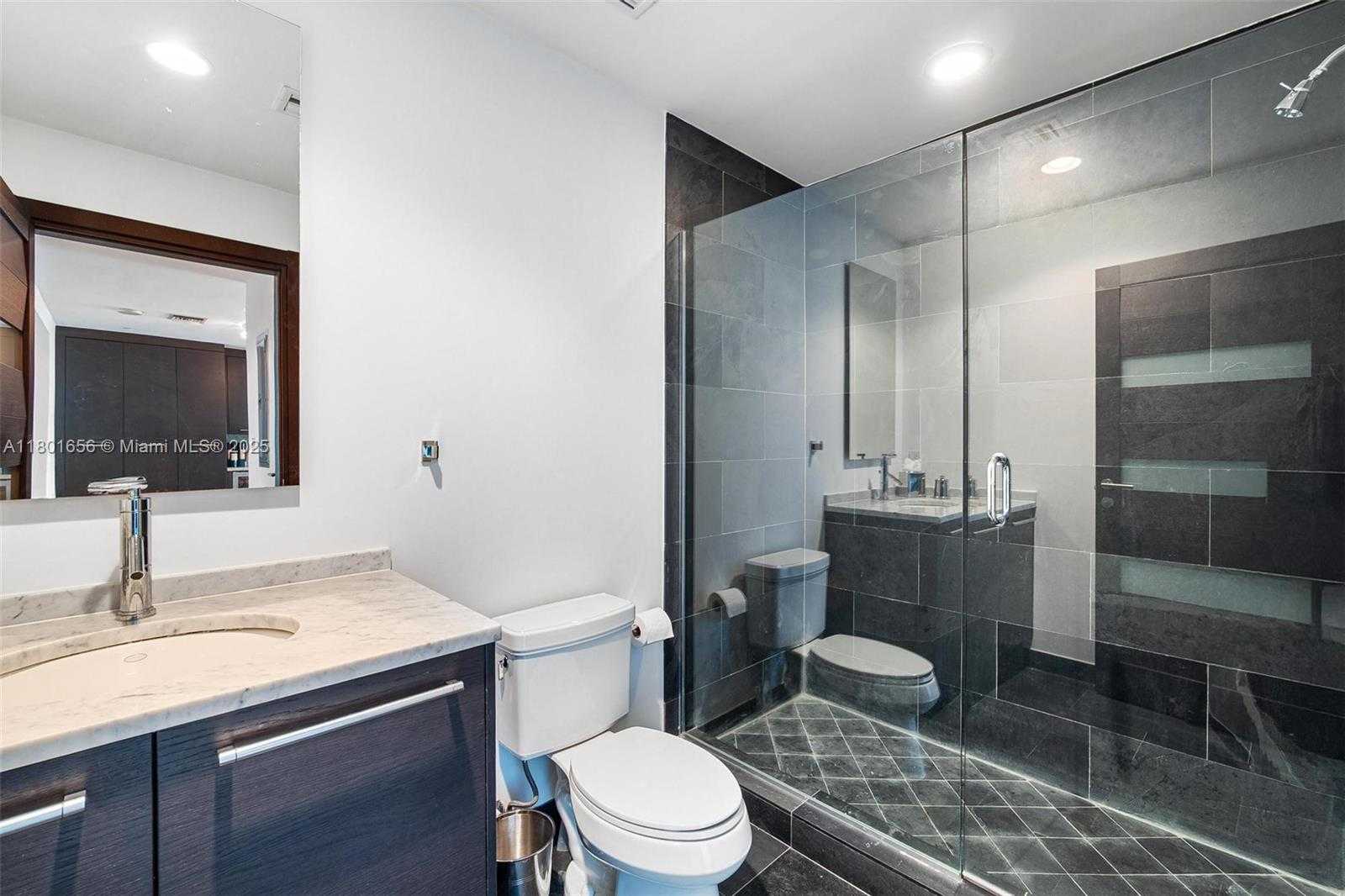 Small Image of 900 BISCAYNE BLVD #2208, Miami Number 16
