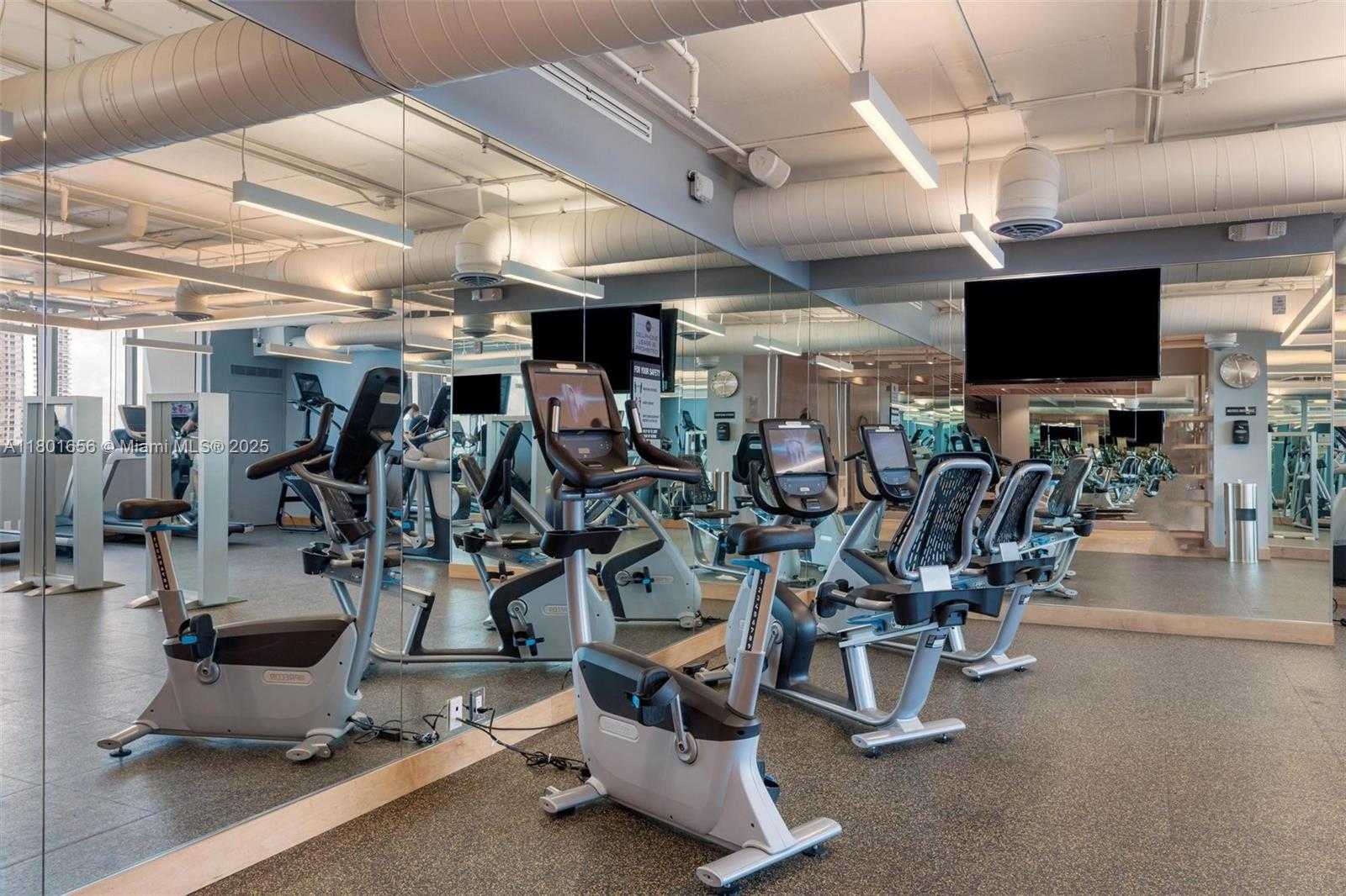 Small Image of 900 BISCAYNE BLVD #2208, Miami Number 30
