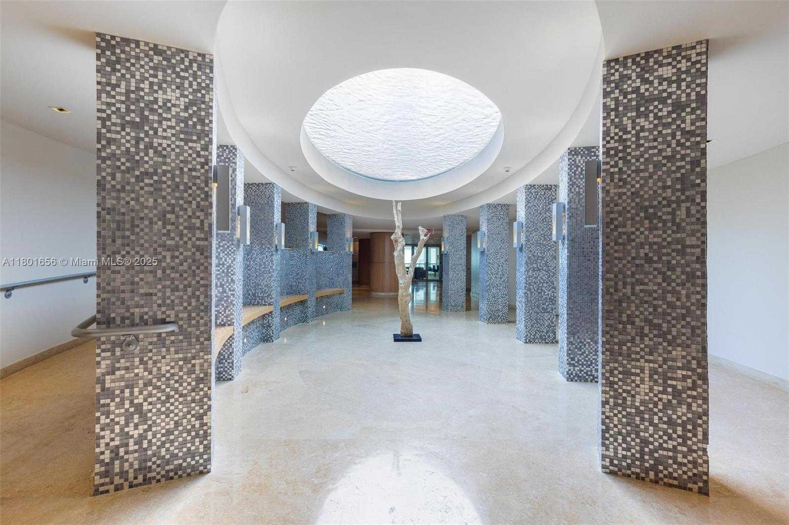 Small Image of 900 BISCAYNE BLVD #2208, Miami Number 31