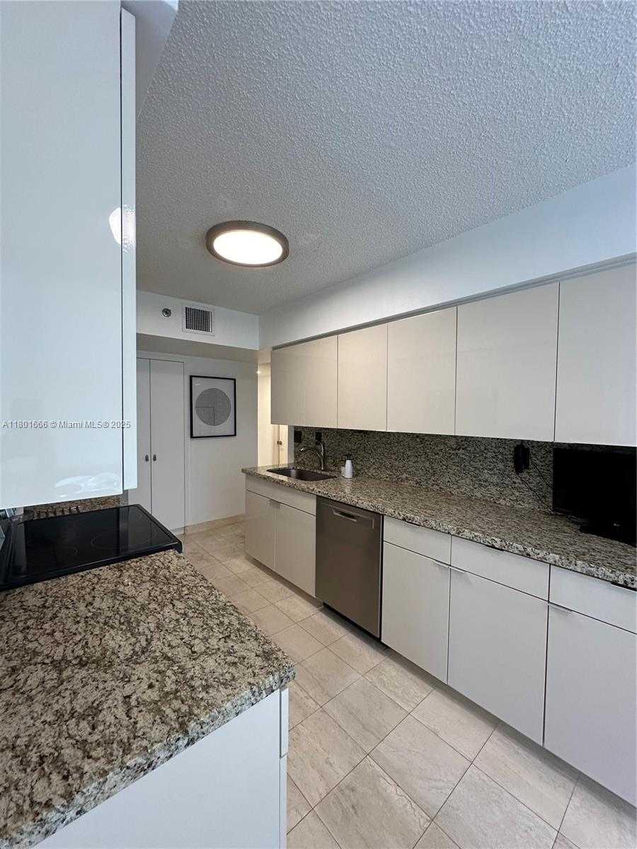 Small Image of 3600 NORTH MYSTIC POINTE DR #707, Aventura Number 11
