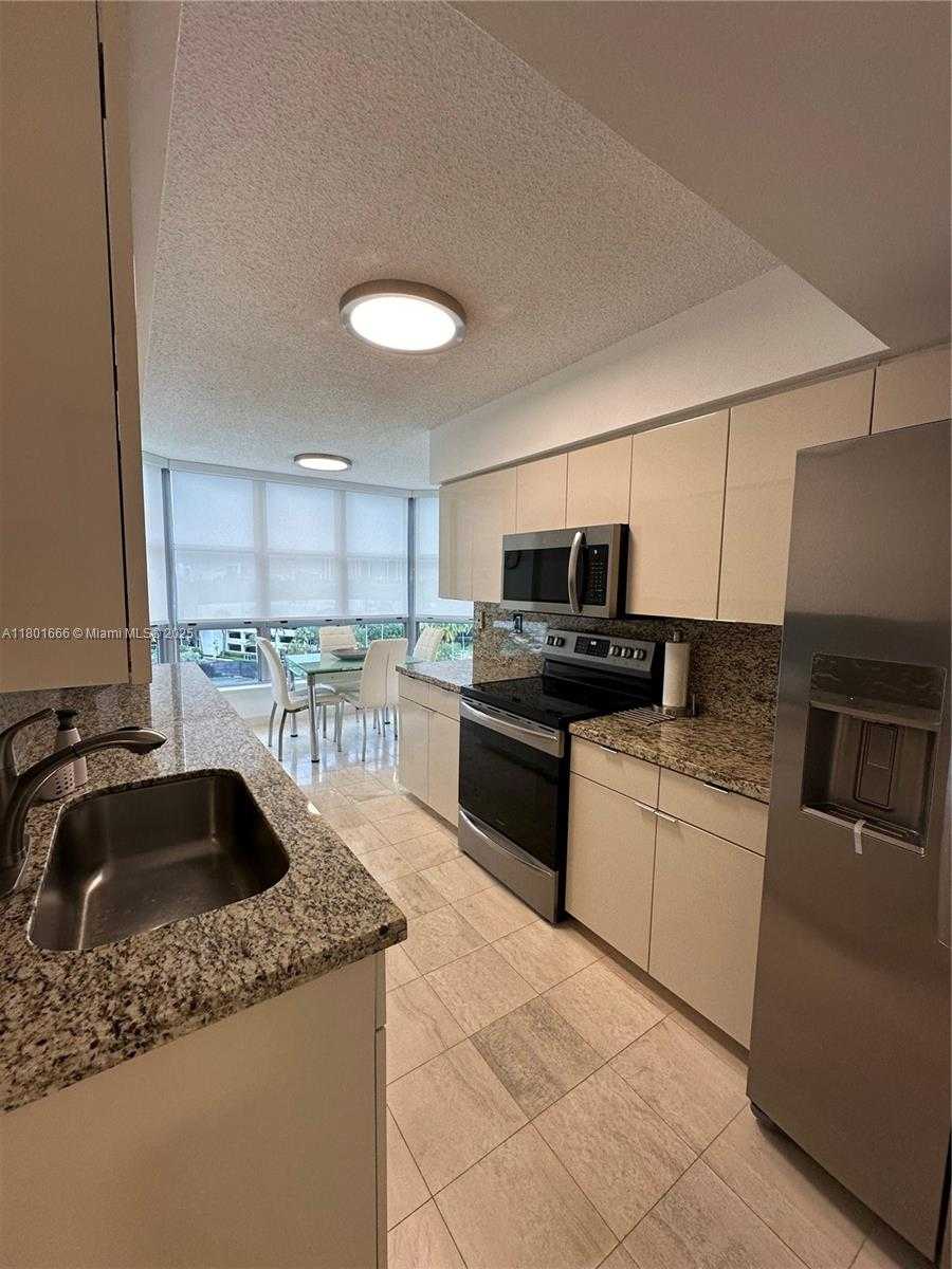 Small Image of 3600 NORTH MYSTIC POINTE DR #707, Aventura Number 12