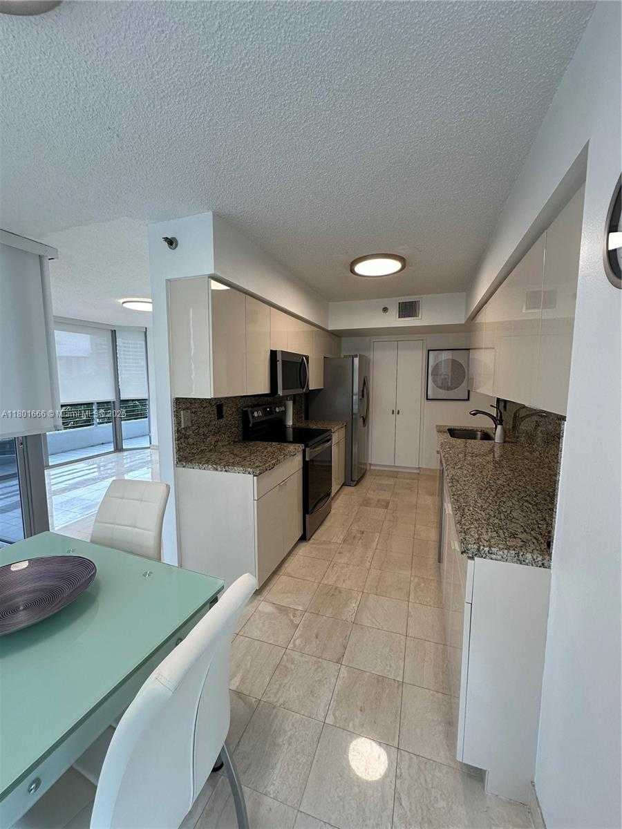 Small Image of 3600 NORTH MYSTIC POINTE DR #707, Aventura Number 13