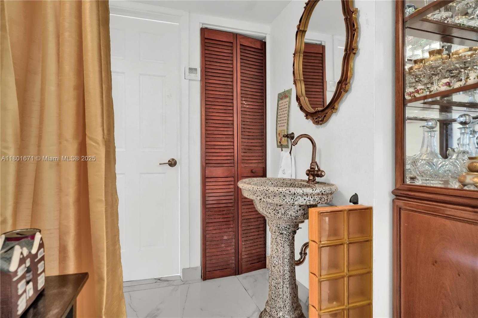 Small Image of 16750 NORTH EAST 10TH AVE #314, North Miami Beach Number 17