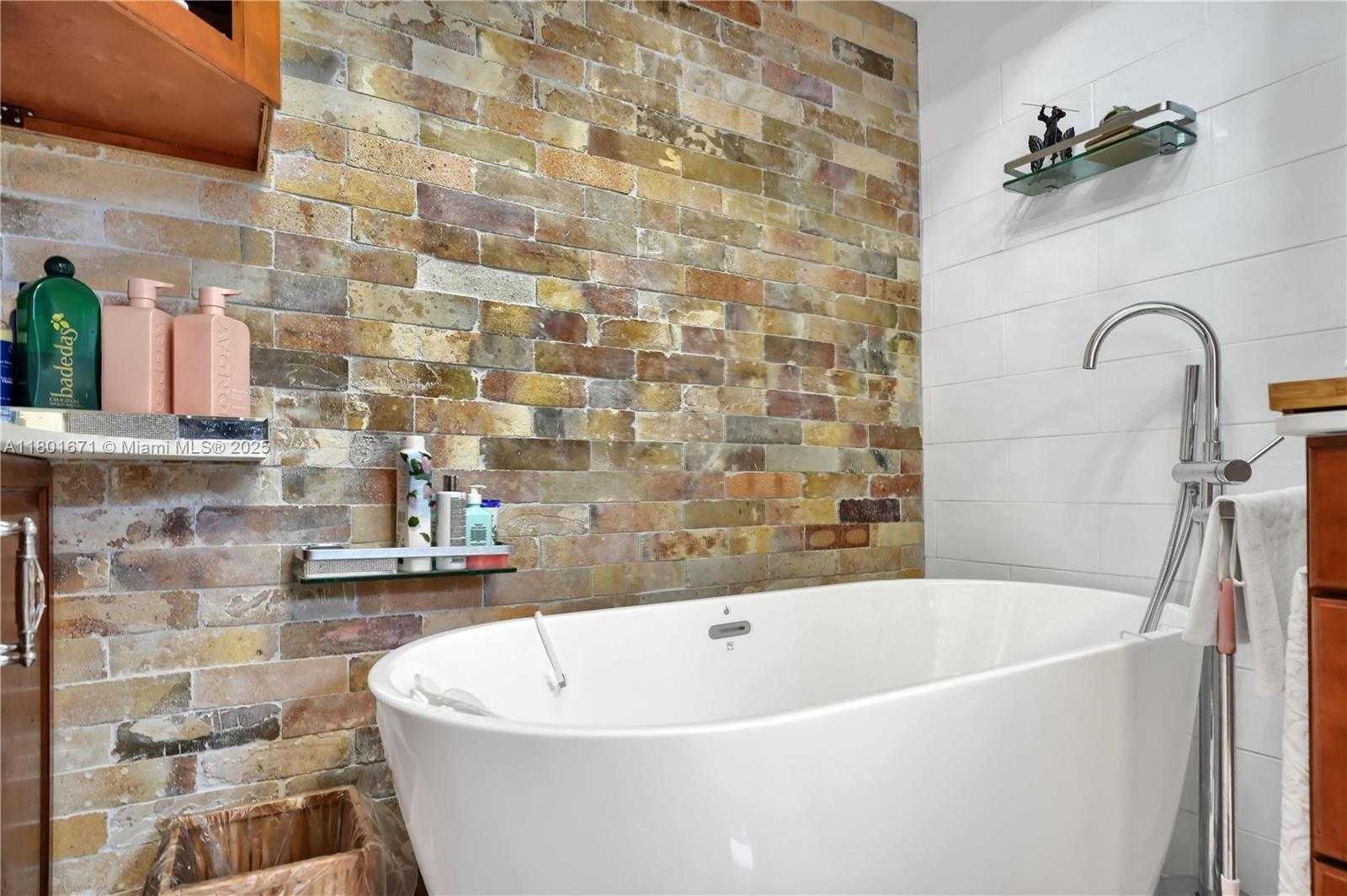 Small Image of 16750 NORTH EAST 10TH AVE #314, North Miami Beach Number 36