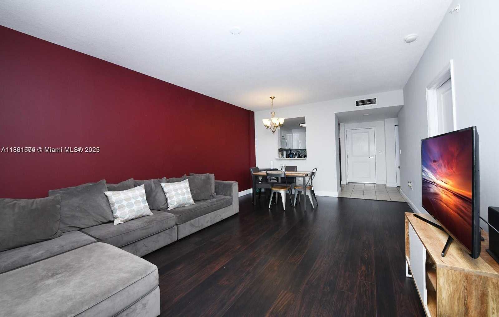 Small Image of 1250 SOUTH MIAMI AVE #1807, Miami Number 3