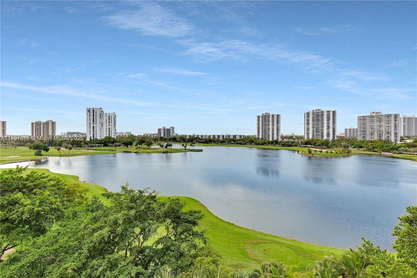 Small Image of 20000 EAST COUNTRY CLUB DR #606, Aventura Number 16