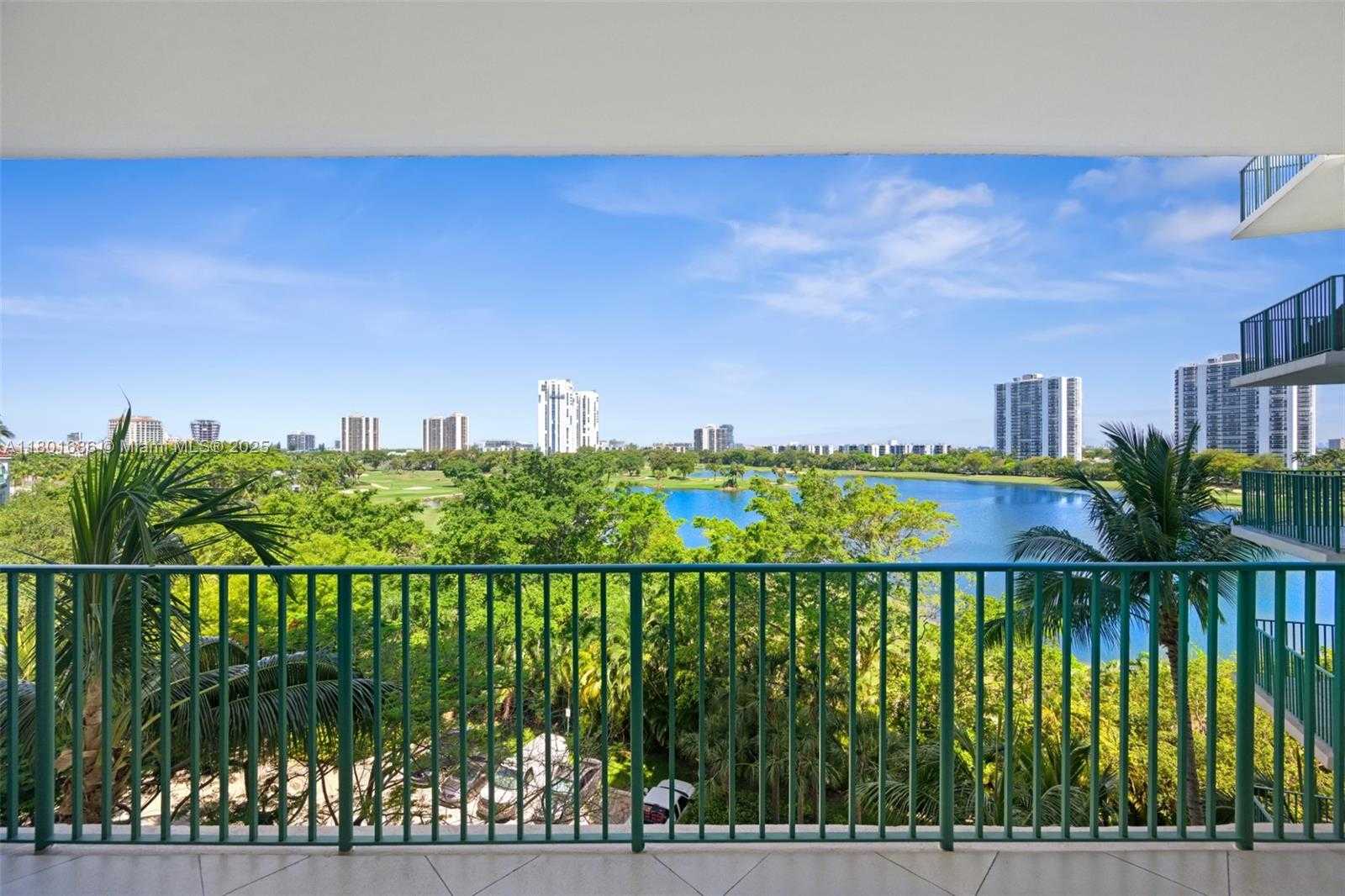 Small Image of 20000 EAST COUNTRY CLUB DR #606, Aventura Number 38