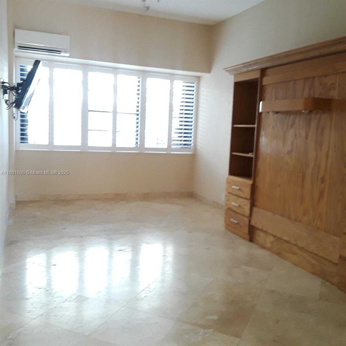 Small Image of 1865 BRICKELL AVE #A205, Miami Number 8