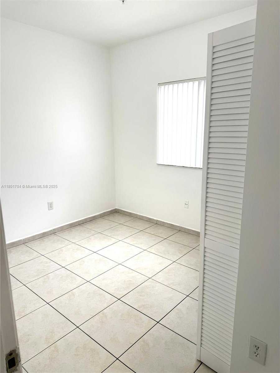Small Image of 7340 NORTH WEST 114TH AVE #207, Doral Number 6