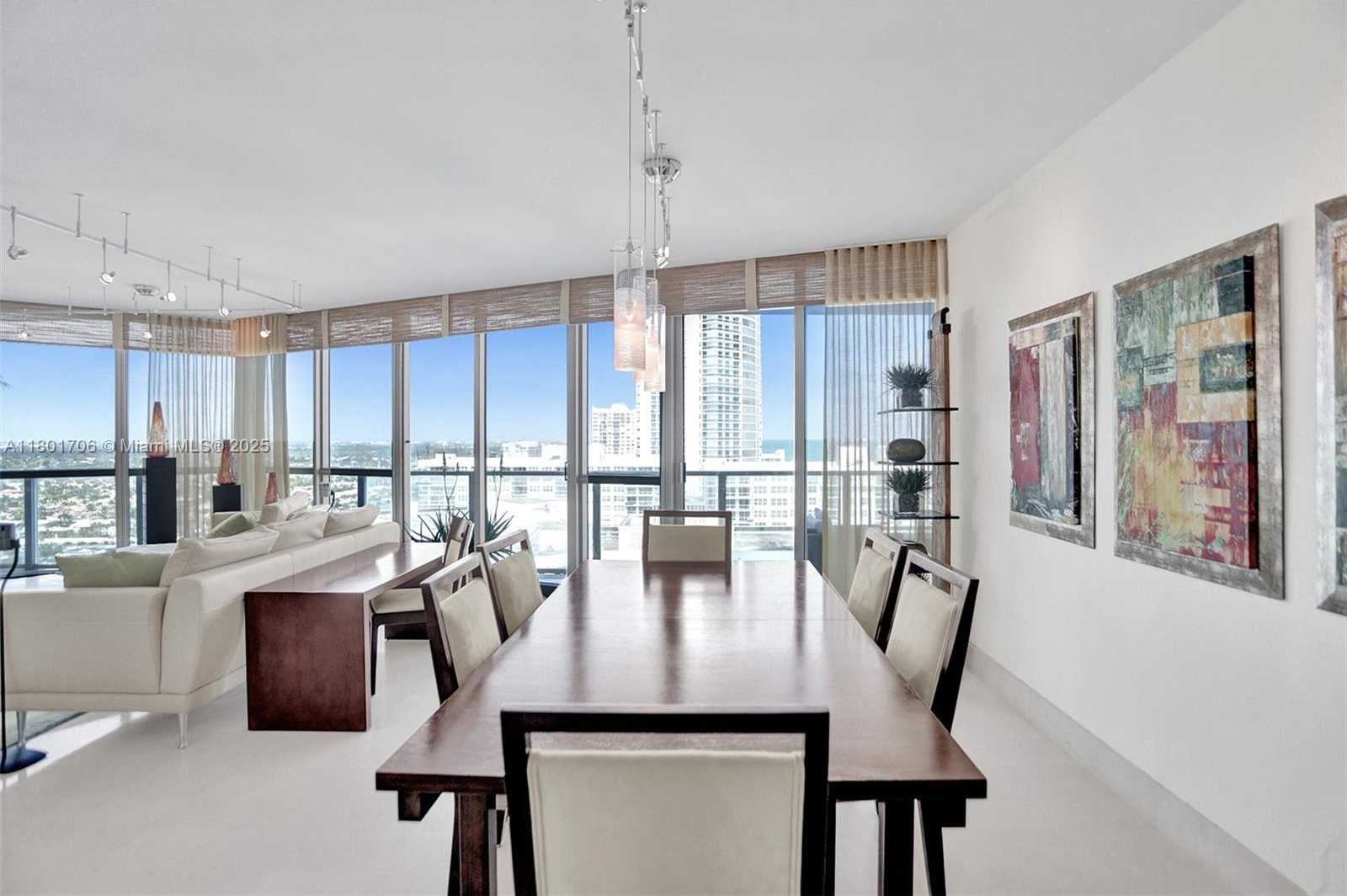 Small Image of 3101 SOUTH OCEAN DR #2005 (available June 1), Hollywood Number 18