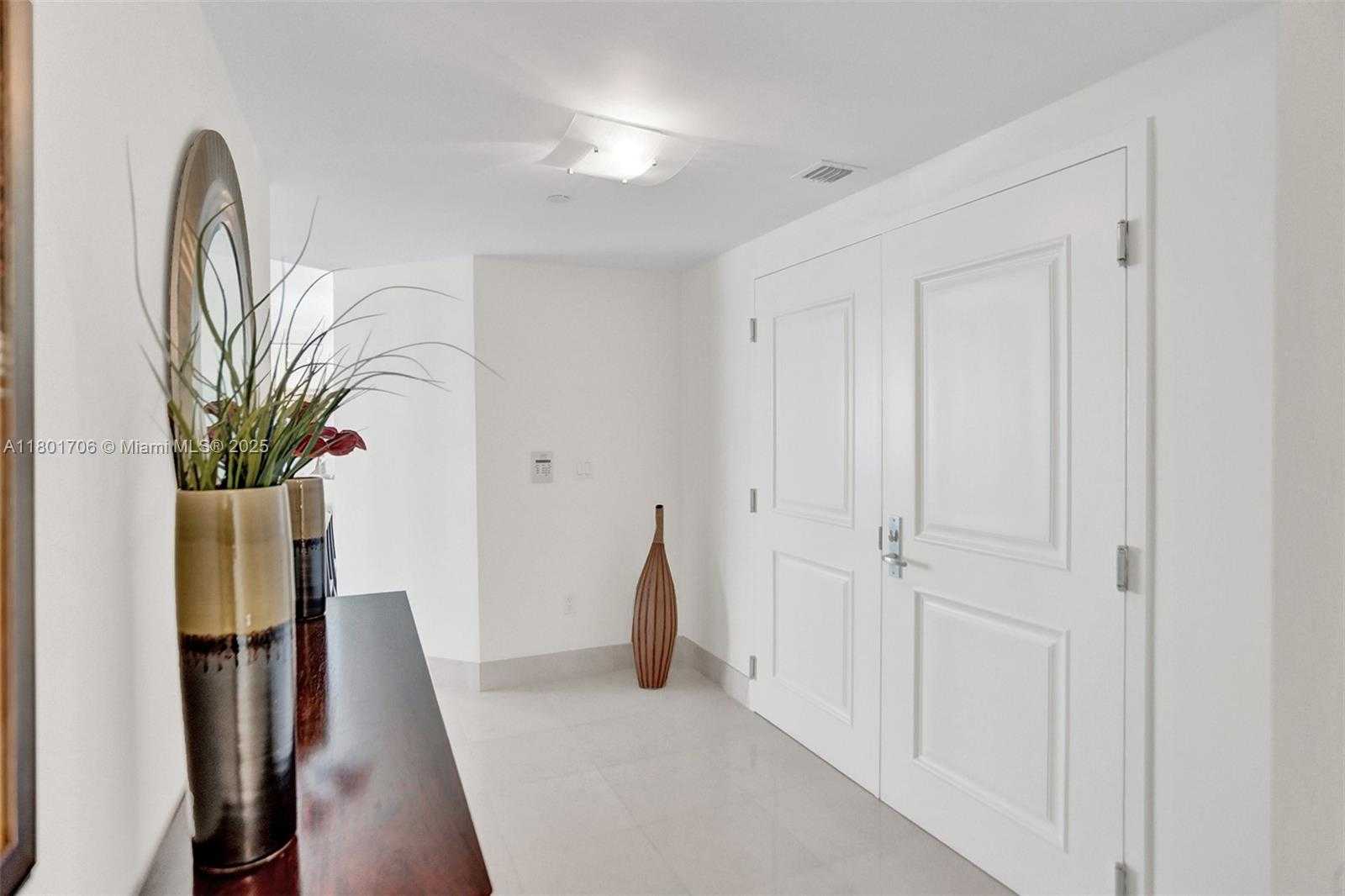 Small Image of 3101 SOUTH OCEAN DR #2005 (available June 1), Hollywood Number 2