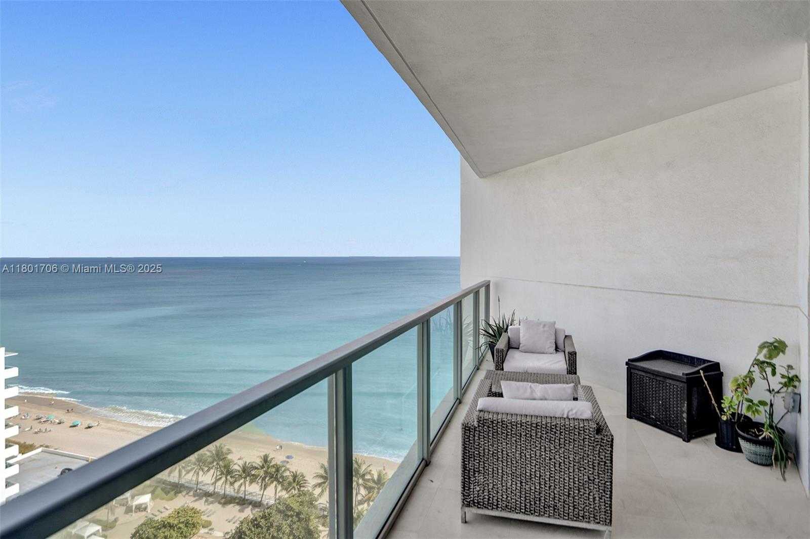 Small Image of 3101 SOUTH OCEAN DR #2005 (available June 1), Hollywood Number 20