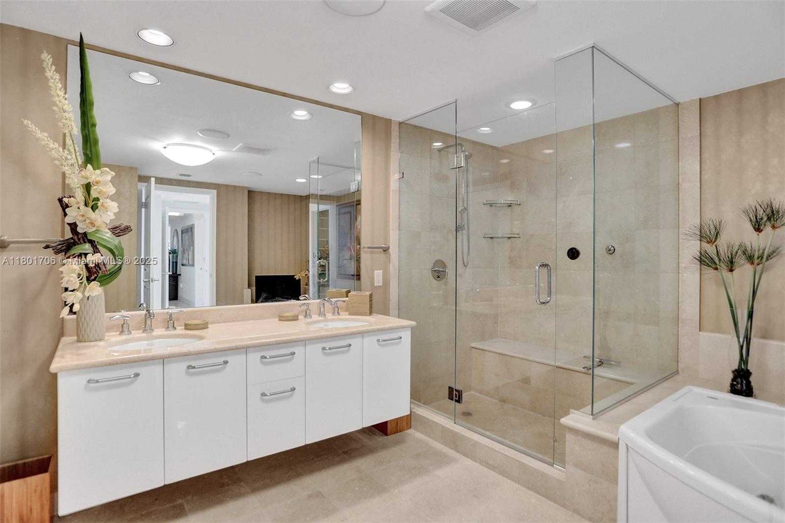 Small Image of 3101 SOUTH OCEAN DR #2005 (available June 1), Hollywood Number 30