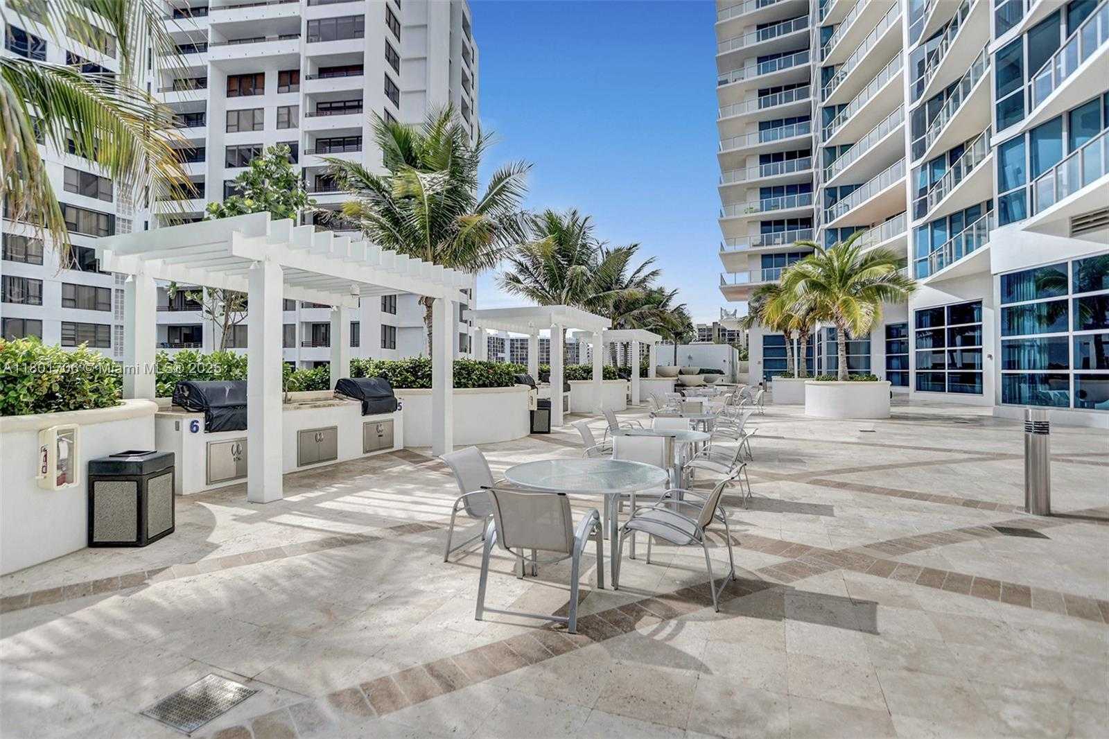 Small Image of 3101 SOUTH OCEAN DR #2005 (available June 1), Hollywood Number 44