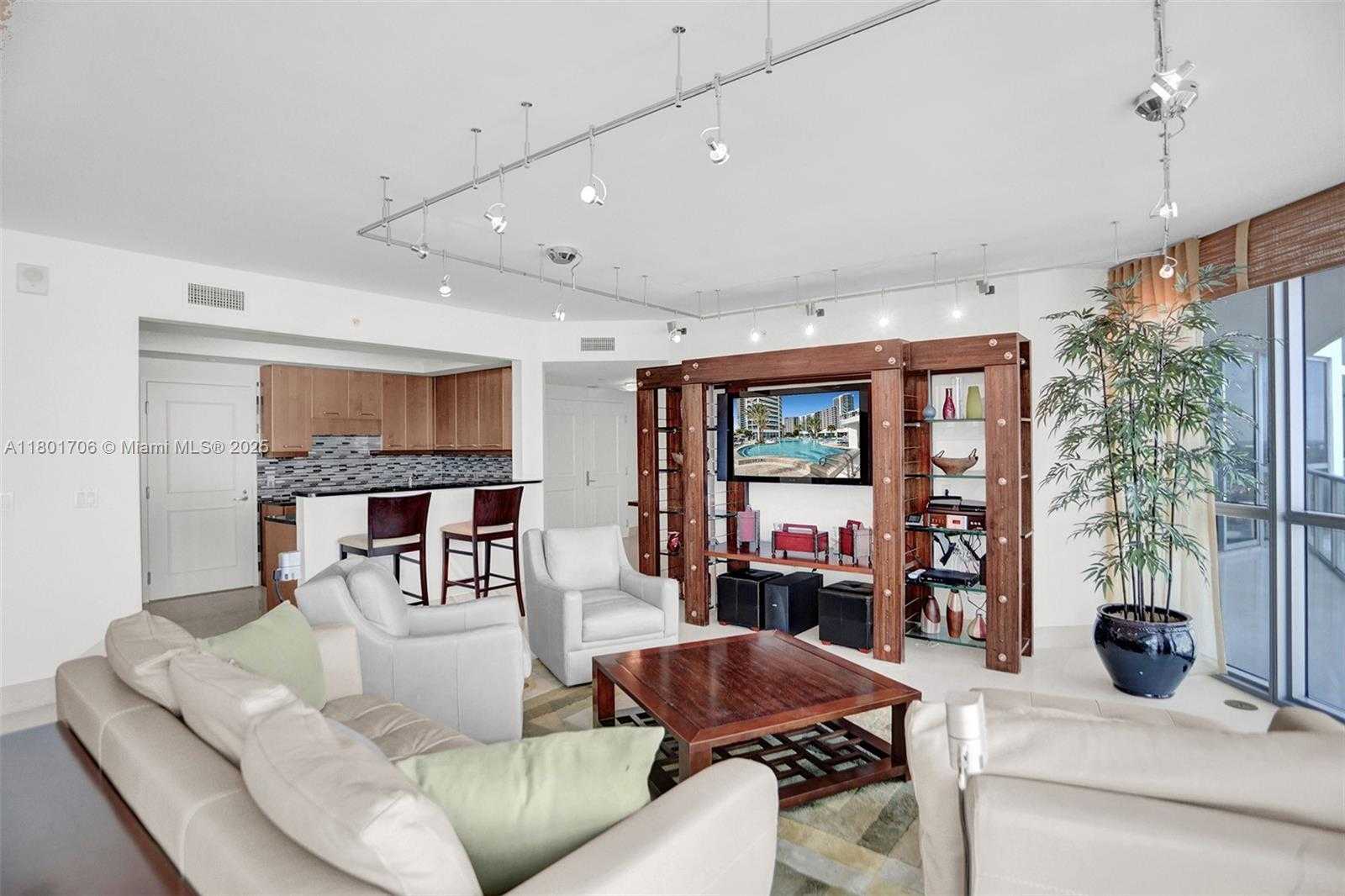 Small Image of 3101 SOUTH OCEAN DR #2005 (available June 1), Hollywood Number 6