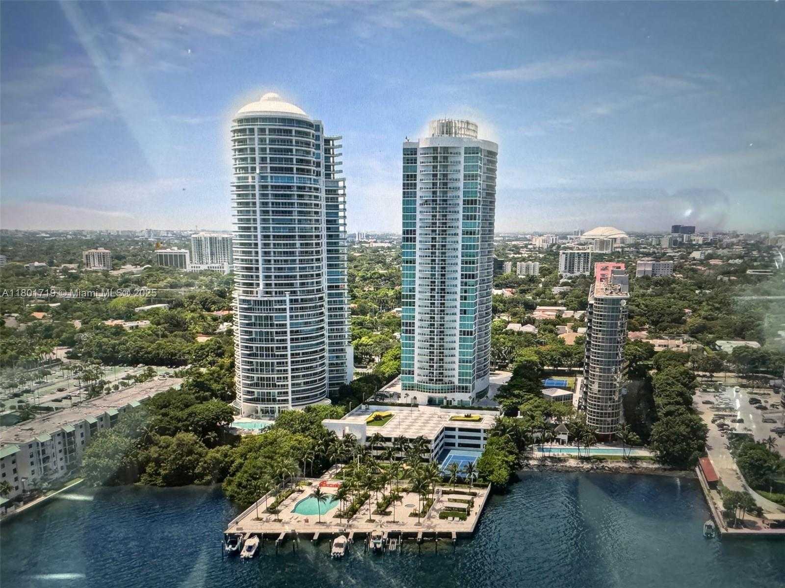 Small Image of 2101 BRICKELL AVE #1603, Miami Number 12
