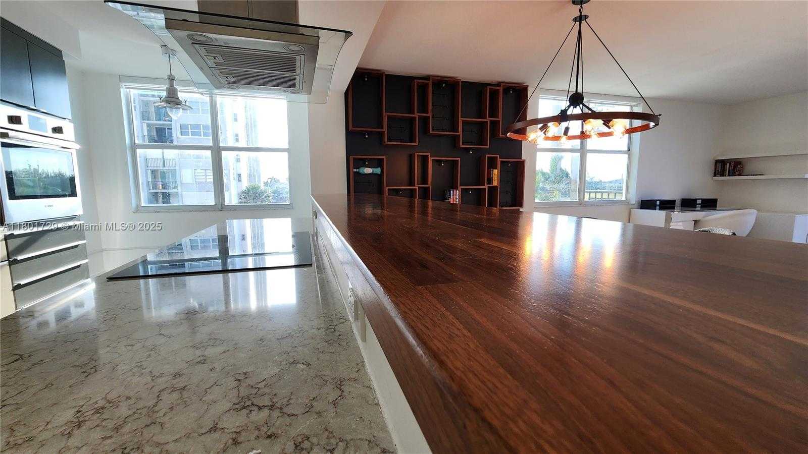 Small Image of 1501 SOUTH OCEAN DR #301, Hollywood Number 12