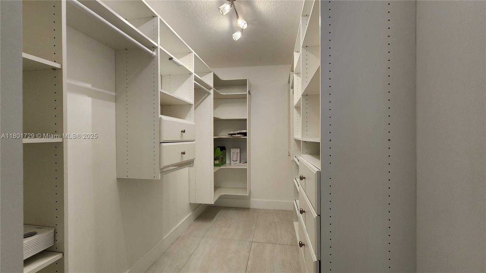 Small Image of 1501 SOUTH OCEAN DR #301, Hollywood Number 30