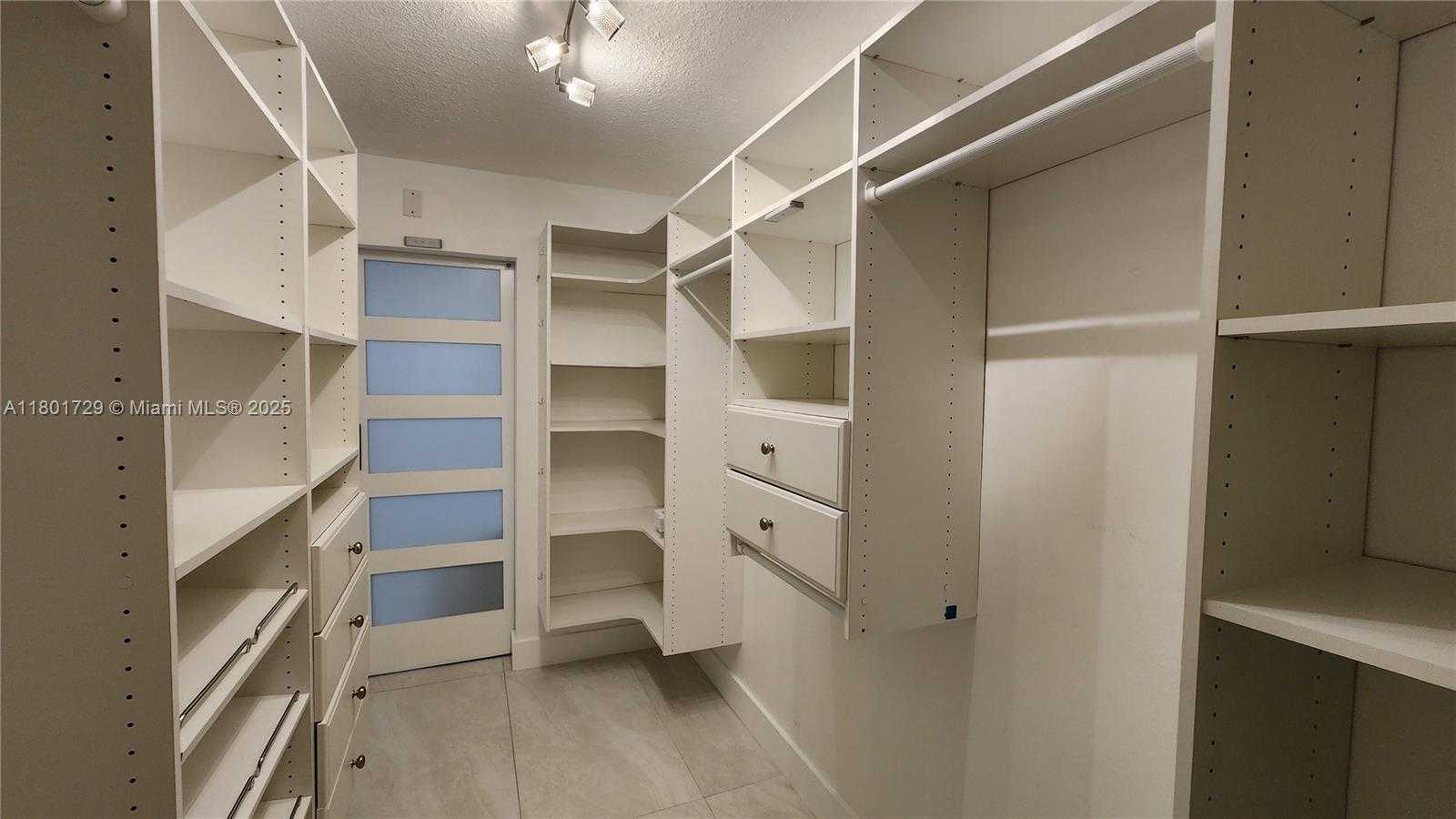 Small Image of 1501 SOUTH OCEAN DR #301, Hollywood Number 32