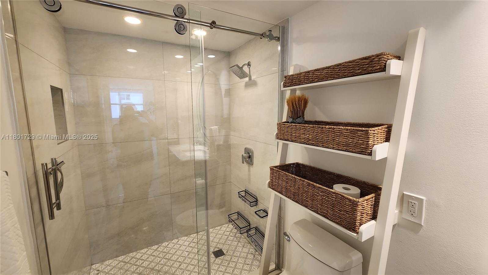 Small Image of 1501 SOUTH OCEAN DR #301, Hollywood Number 35