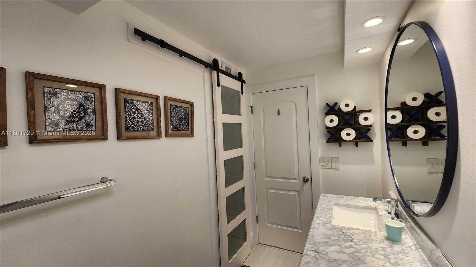 Small Image of 1501 SOUTH OCEAN DR #301, Hollywood Number 37