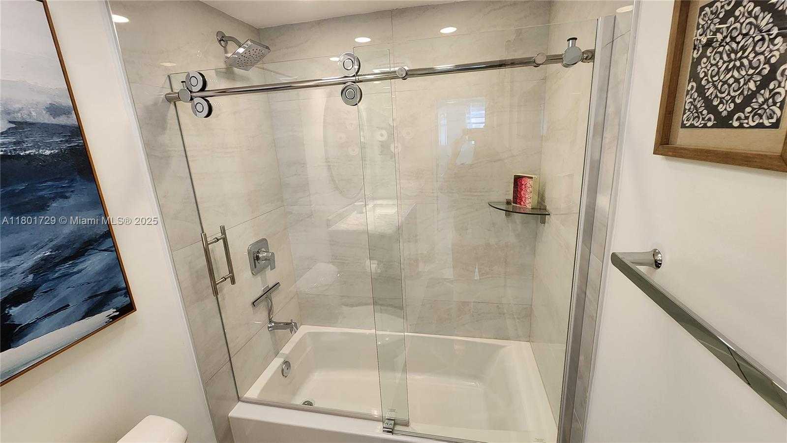 Small Image of 1501 SOUTH OCEAN DR #301, Hollywood Number 42