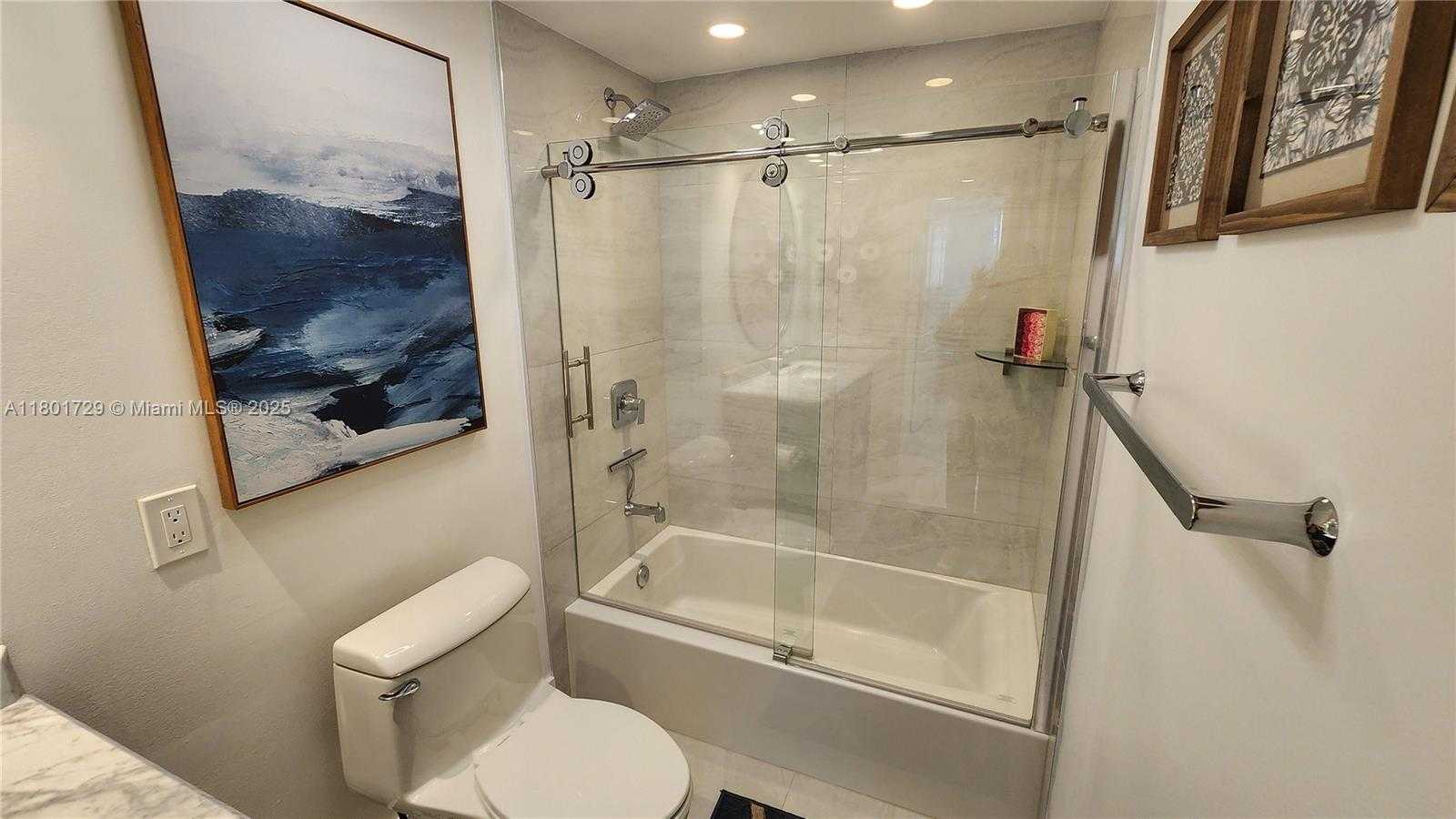 Small Image of 1501 SOUTH OCEAN DR #301, Hollywood Number 43