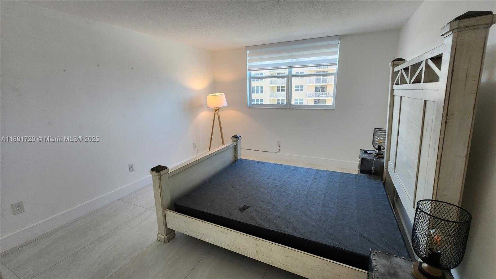 Small Image of 1501 SOUTH OCEAN DR #301, Hollywood Number 45