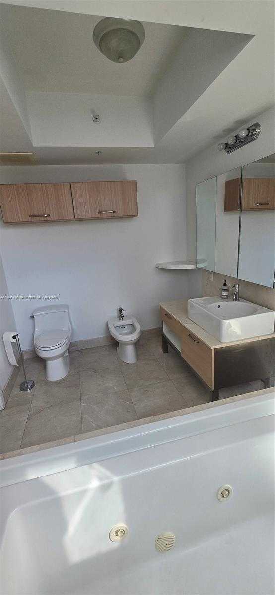 Small Image of 218 SOUTH EAST 14TH ST #1008, Miami Number 19