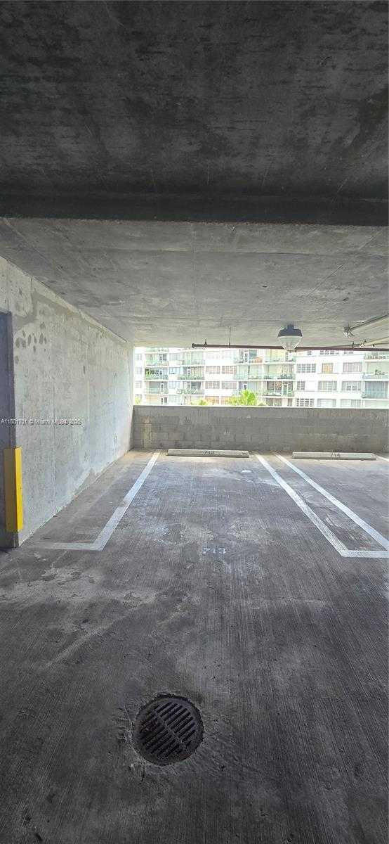 Small Image of 218 SOUTH EAST 14TH ST #1008, Miami Number 20
