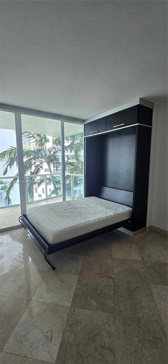 Small Image of 218 SOUTH EAST 14TH ST #1008, Miami Number 3