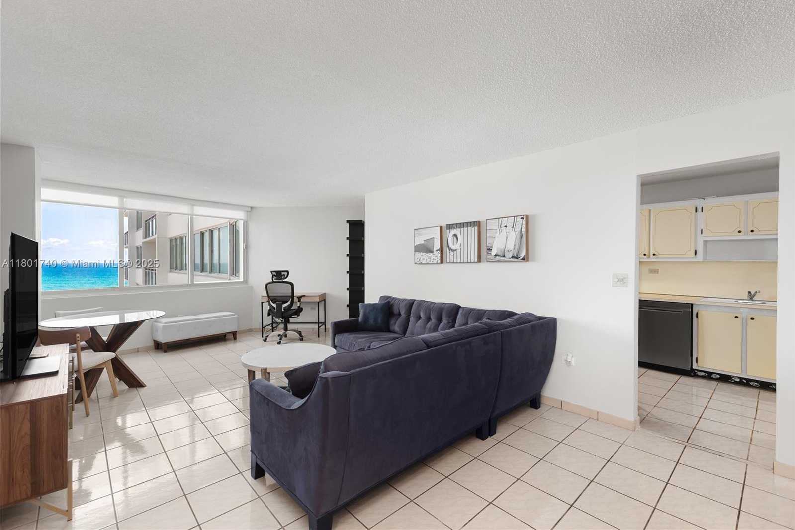 Small Image of 7135 COLLINS AVE #1132, Miami Beach Number 11