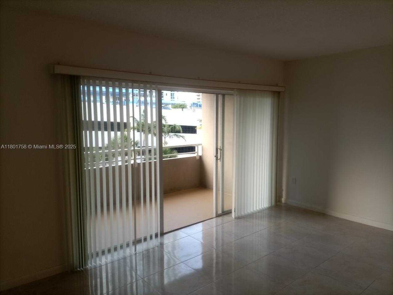 Small Image of 1965 SOUTH OCEAN DR #2A, Hallandale Beach Number 4
