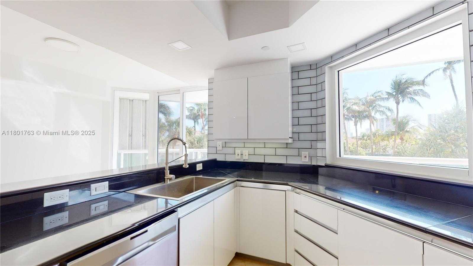 Small Image of 21050 NE 38th Ave, Miami, FL 33180, USA Number 21