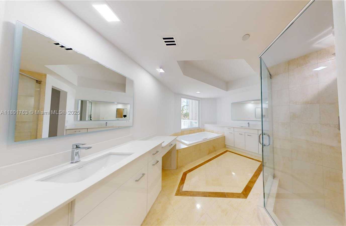 Small Image of 21050 NE 38th Ave, Miami, FL 33180, USA Number 35
