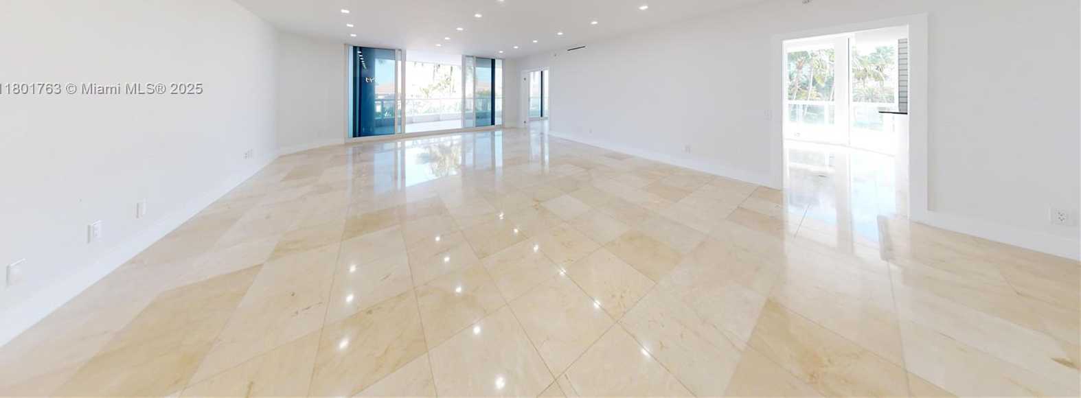 Small Image of 21050 NE 38th Ave, Miami, FL 33180, USA Number 4