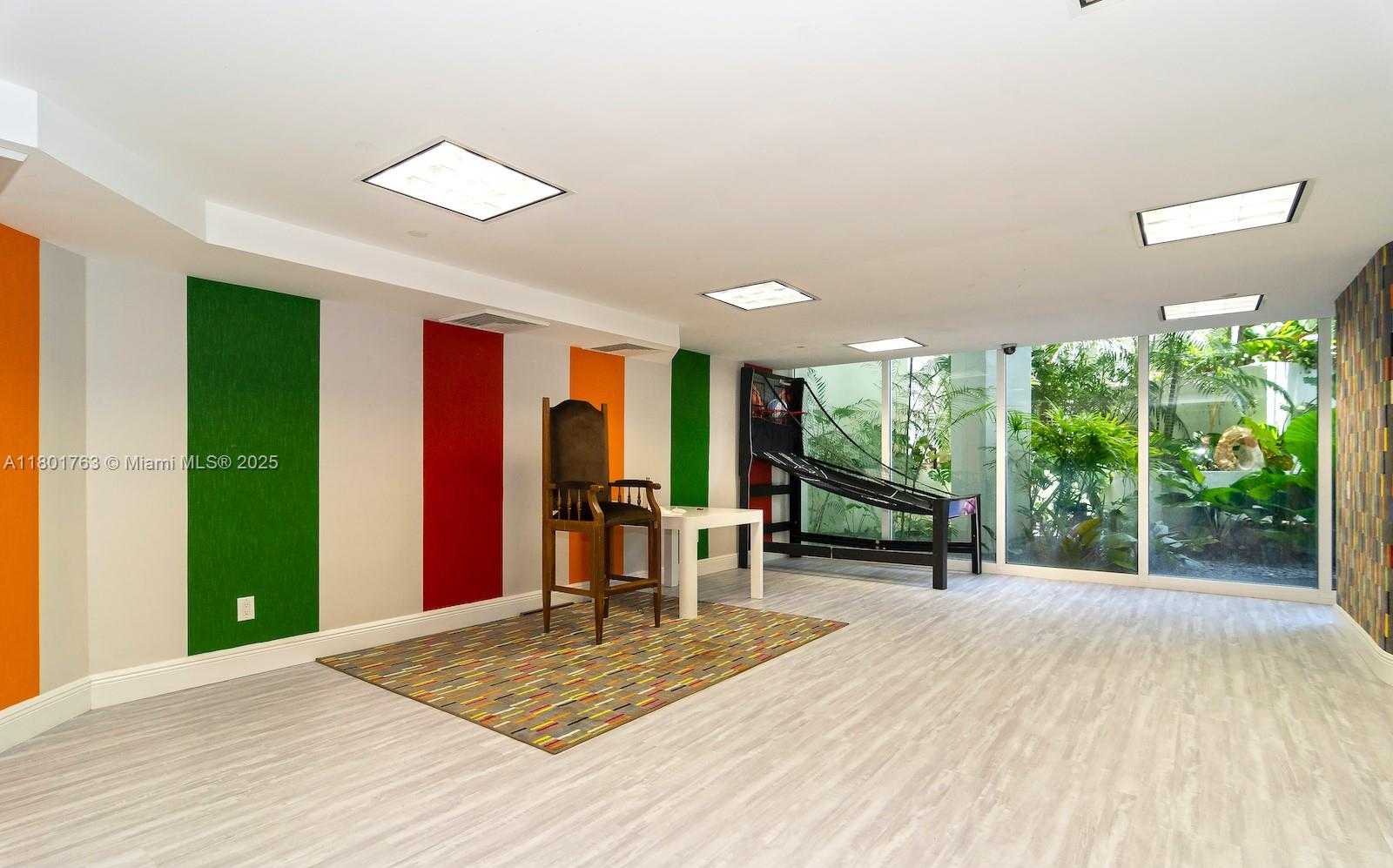 Small Image of 21050 NE 38th Ave, Miami, FL 33180, USA Number 58