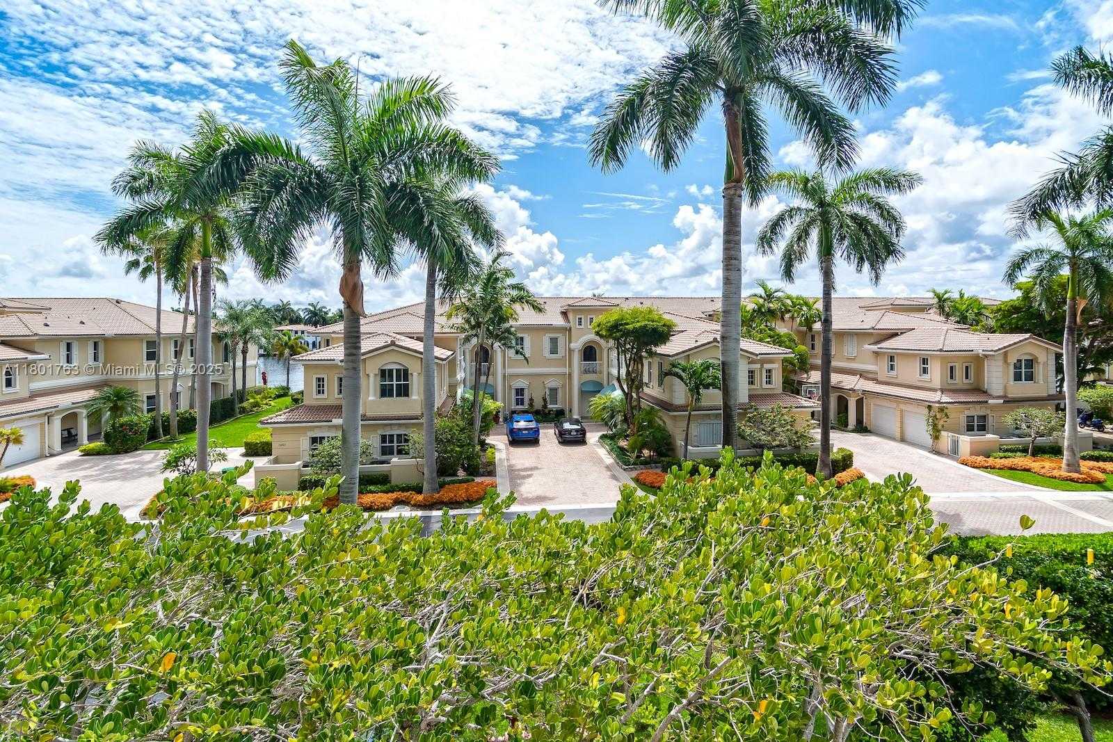 Small Image of 21050 NE 38th Ave, Miami, FL 33180, USA Number 6