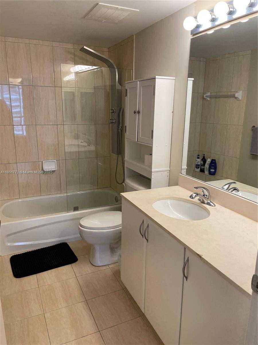 Small Image of 1750 NORTH BAYSHORE DR #2802, Miami Number 11