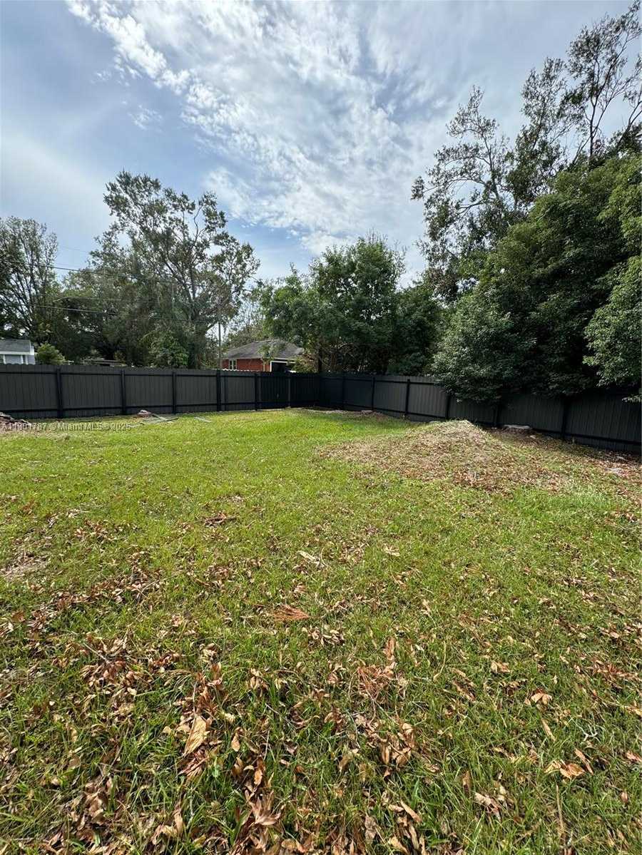 Small Image of 6504 NORTH PACKWOOD AVE #6504, Tampa Number 17