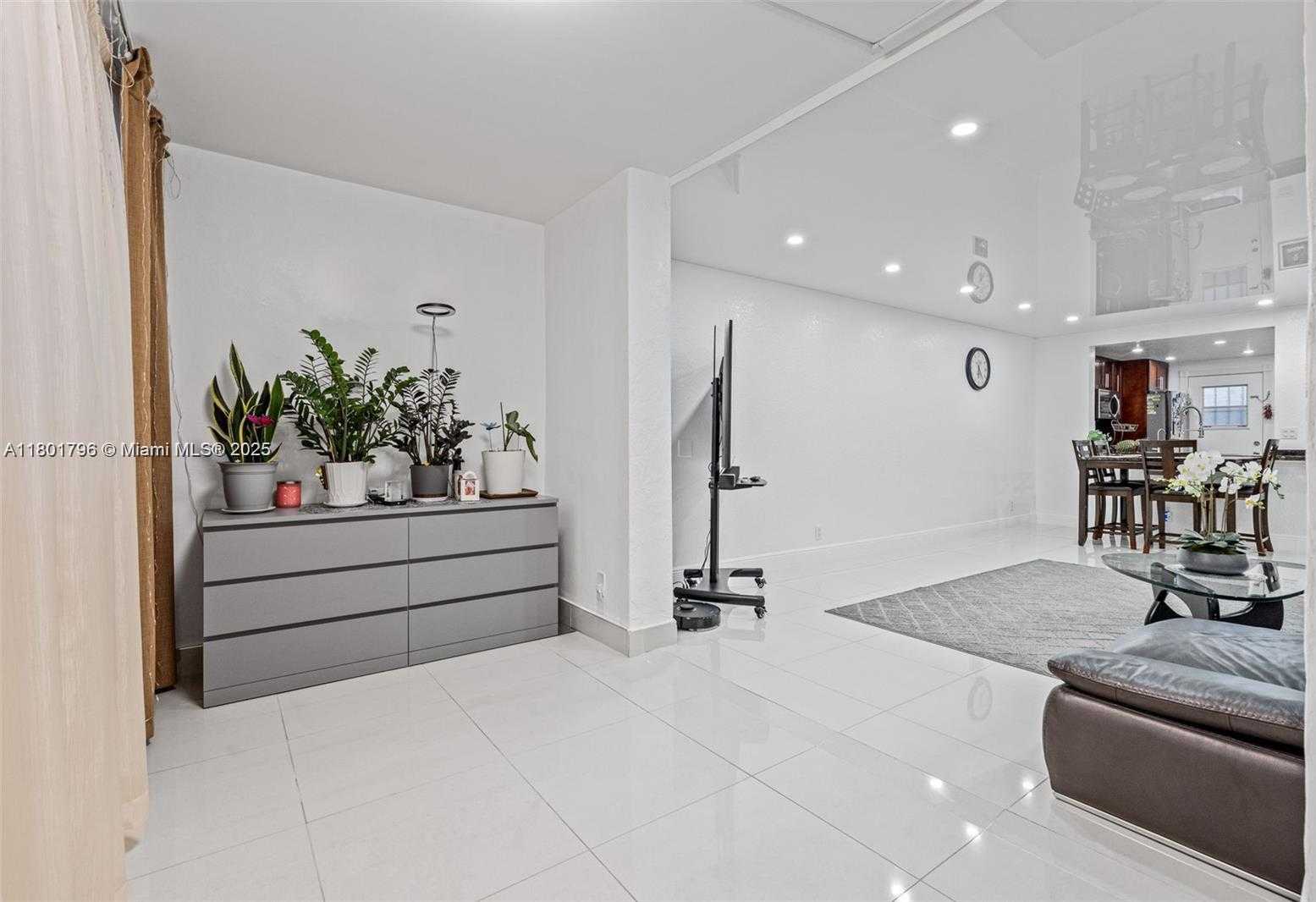 Small Image of 301 NORTH EAST 14TH #207, Hallandale Beach Number 20