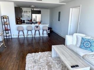 Small Image of 90 #4001, Miami Number 8