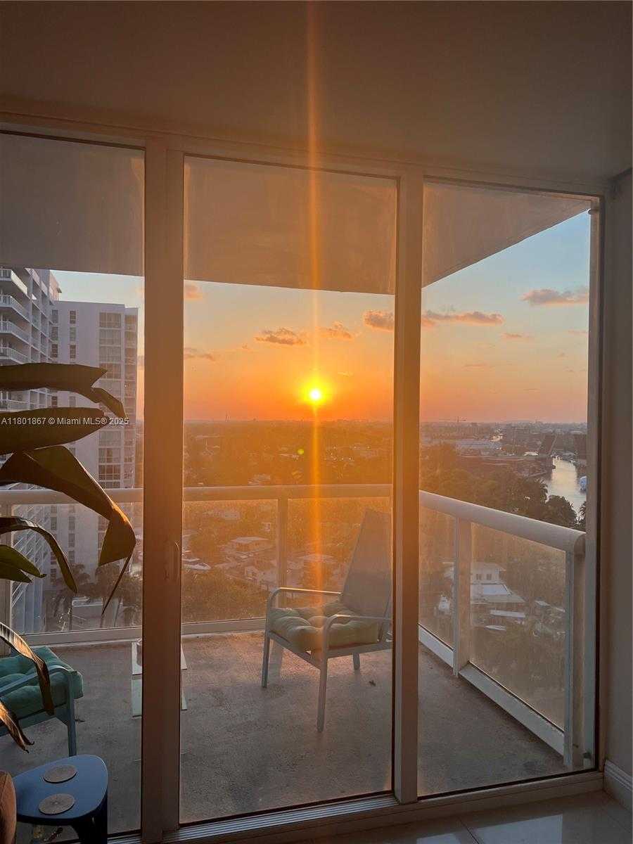 Small Image of 1861 NORTH WEST S RIVER DR #1602, Miami Number 4