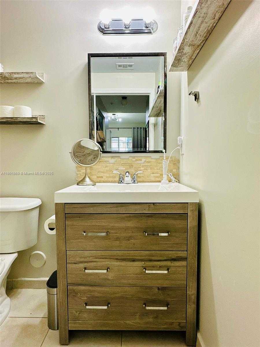 Small Image of 7340 NORTH WEST 114TH AVE #104, Doral Number 20