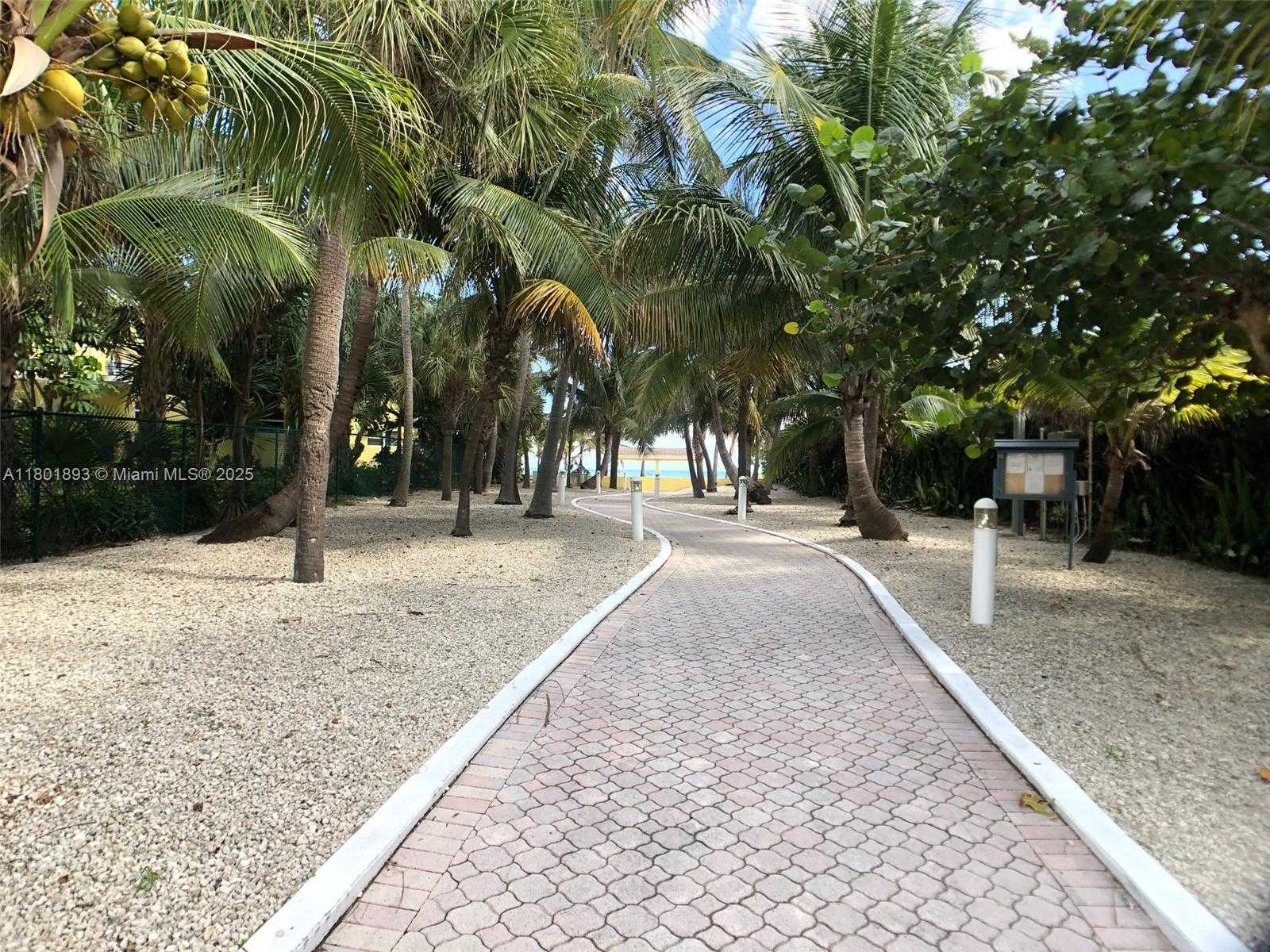 Small Image of 3270 SOUTH TERRA MAR DR, Lauderdale By The Sea Number 27
