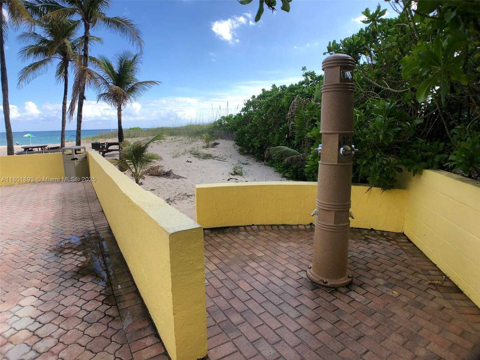 Small Image of 3270 SOUTH TERRA MAR DR, Lauderdale By The Sea Number 28