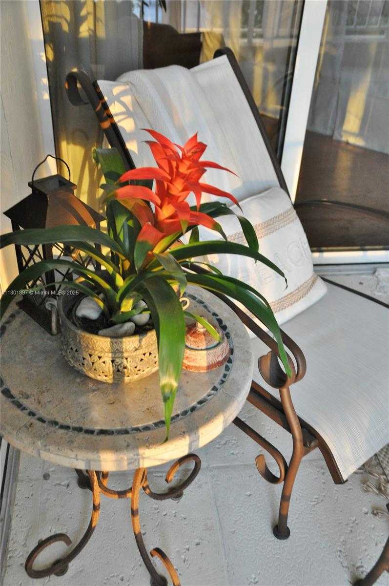 Small Image of 1 CENTURY LN #310, Miami Beach Number 45
