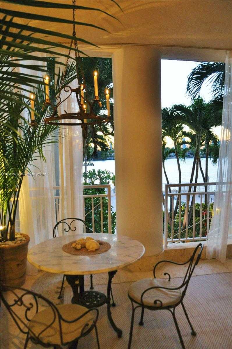 Small Image of 1 CENTURY LN #310, Miami Beach Number 47