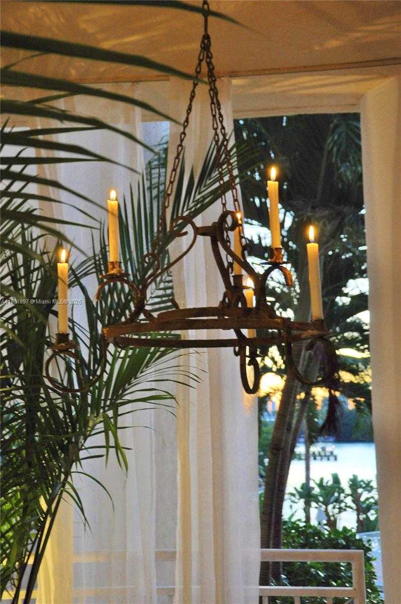 Small Image of 1 CENTURY LN #310, Miami Beach Number 48