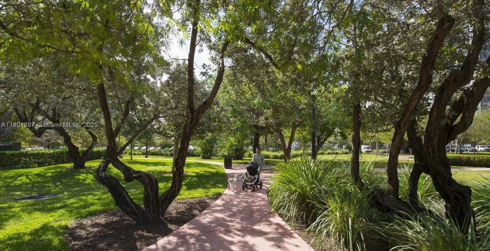 Small Image of 1 CENTURY LN #310, Miami Beach Number 59